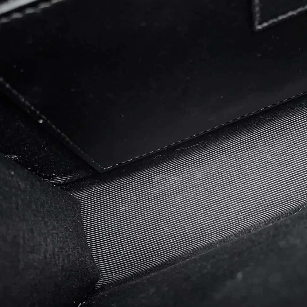 Saint Laurent Paris Chain Shoulder Bag Embossed Leather Tassel Black - Picture 7 of 11
